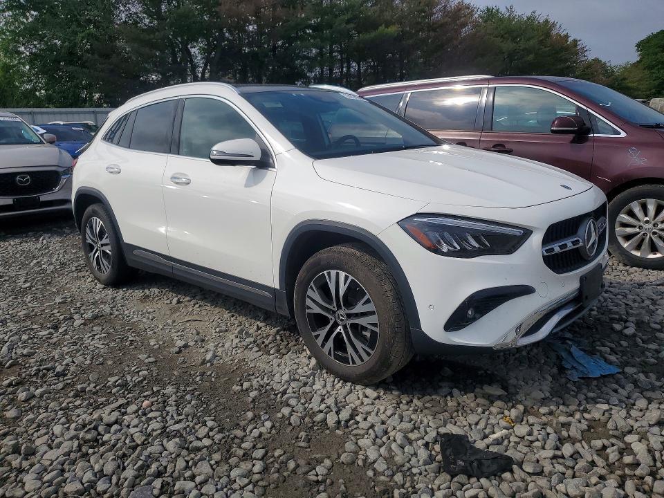2026 MERCEDES-BENZ GLA 250 4MATIC — Фото 4 из 13