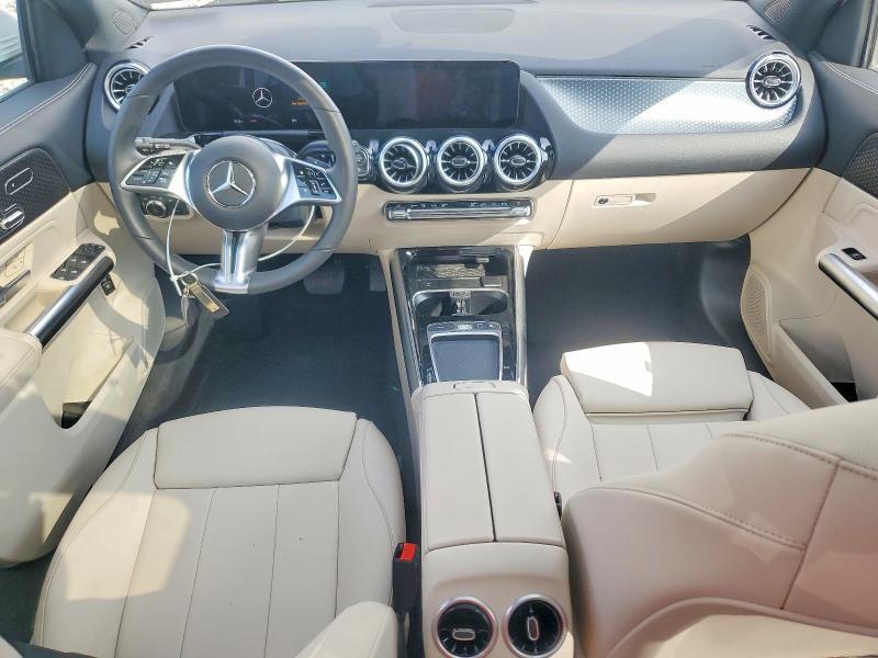 2026 MERCEDES-BENZ GLA 250 4MATIC — Фото 8 из 13