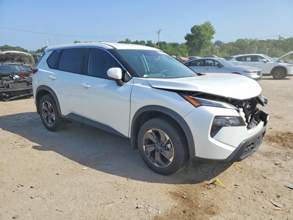 2026 NISSAN ROGUE SV — Фото 4 из 13