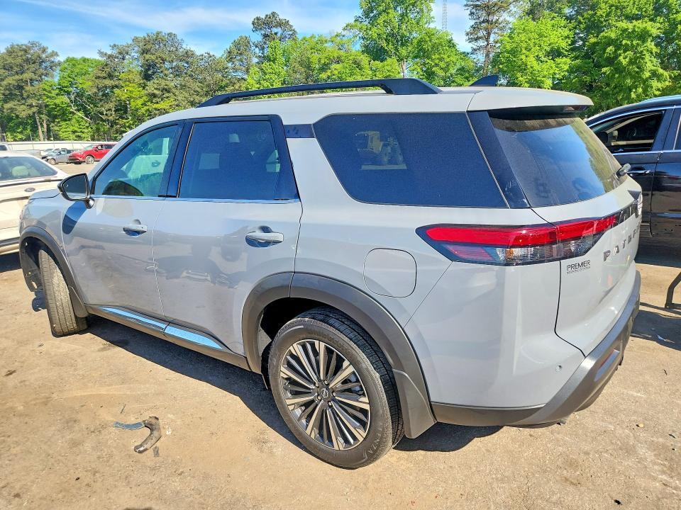 2026 NISSAN PATHFINDER PLATINUM — Фото 2 из 13