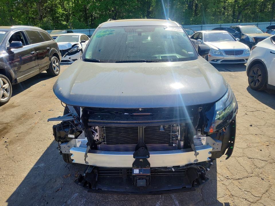 2026 NISSAN PATHFINDER PLATINUM — Фото 5 из 13