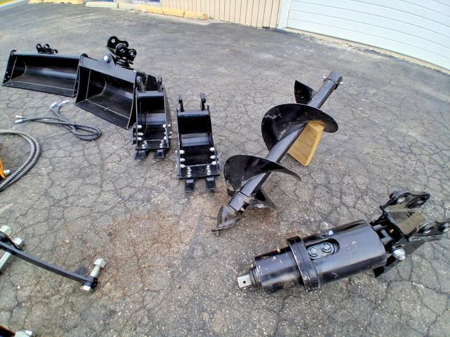 2026 MINI EXCAVATOR ATTACHMENTS: AUGER BIT + AUGER MOTORS + 200 MM BUCKET + 200 MM BUCKET + 600 MM TILT BUCKET + 1000 MM BUCKET — Фото 7 из 10