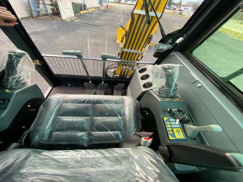 2026 3.5 TON MINI EXCAVATOR + HYDRAULIC THUMB — Фото 7 из 10