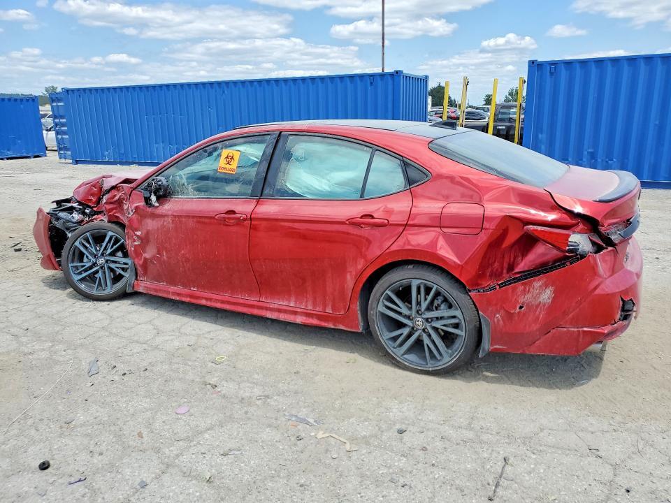2026 TOYOTA CAMRY XSE — Фото 2 из 12