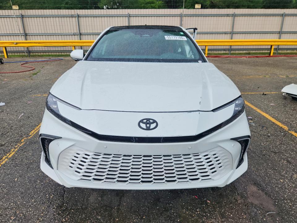 2026 TOYOTA CAMRY XSE — Фото 5 из 13