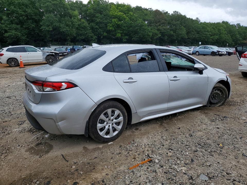 2026 TOYOTA COROLLA LE — Фото 3 из 12