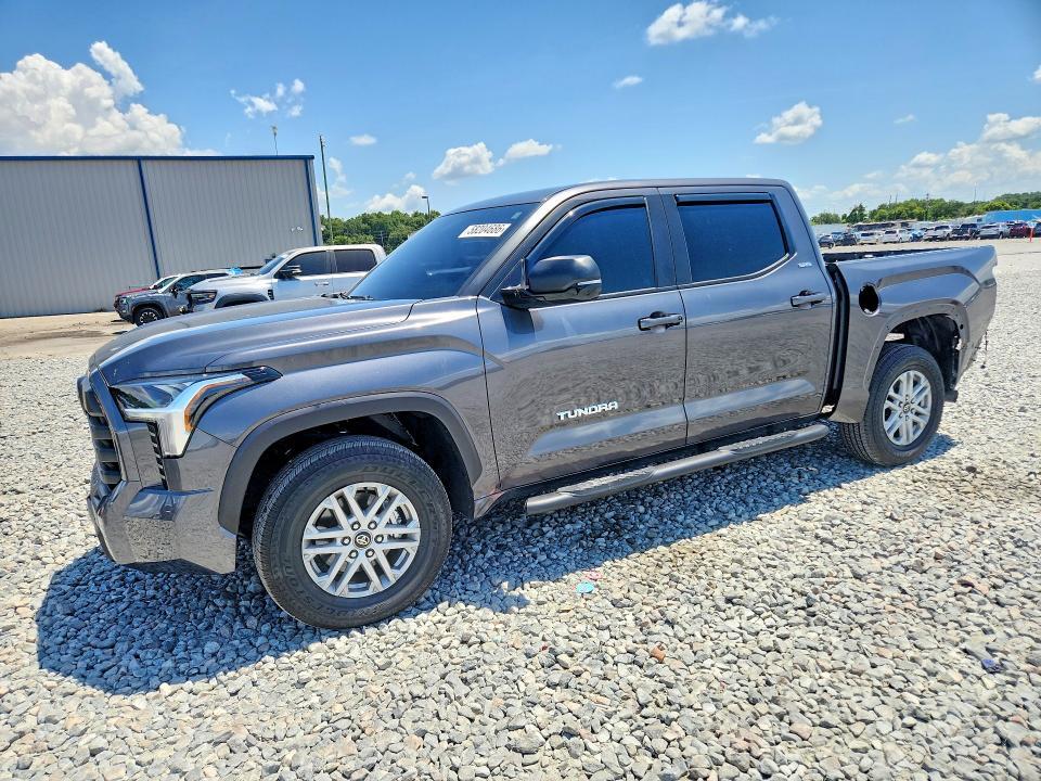 2026 TOYOTA TUNDRA