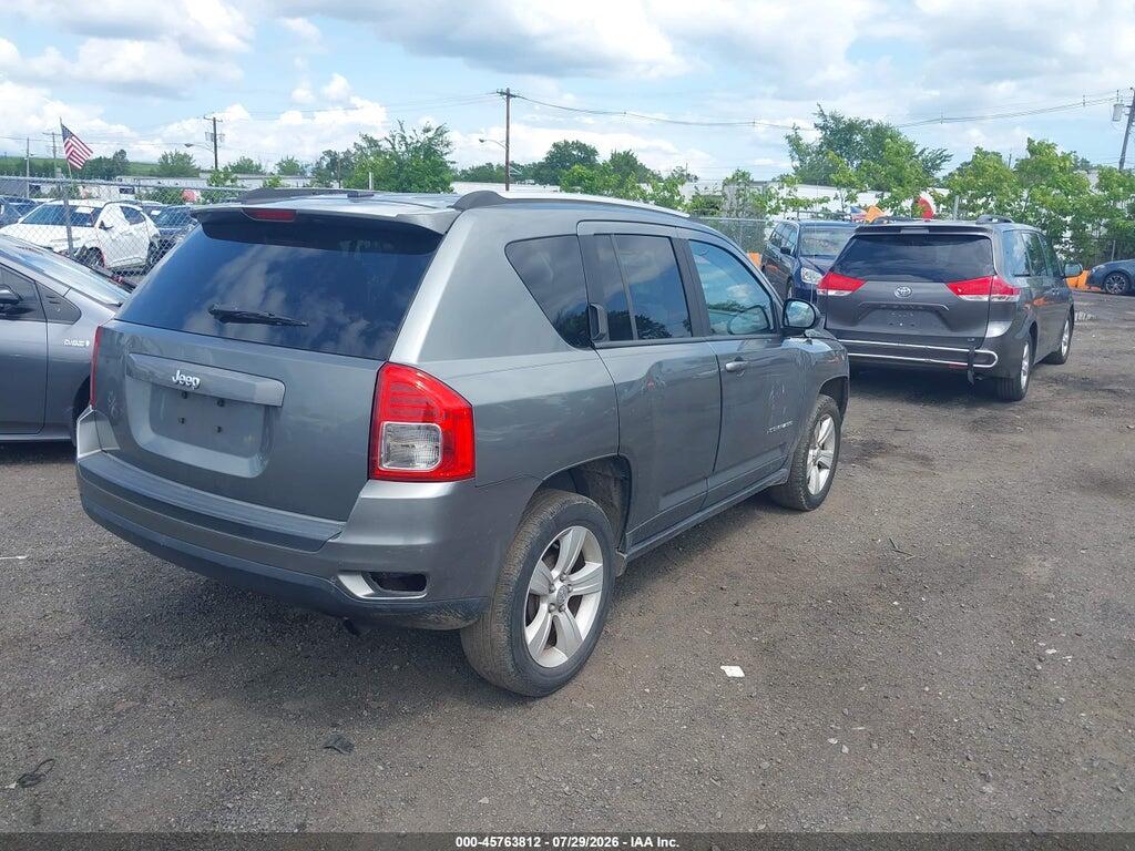 1C4NJCBB2CD586801 2012 JEEP COMPASS photo no. 4