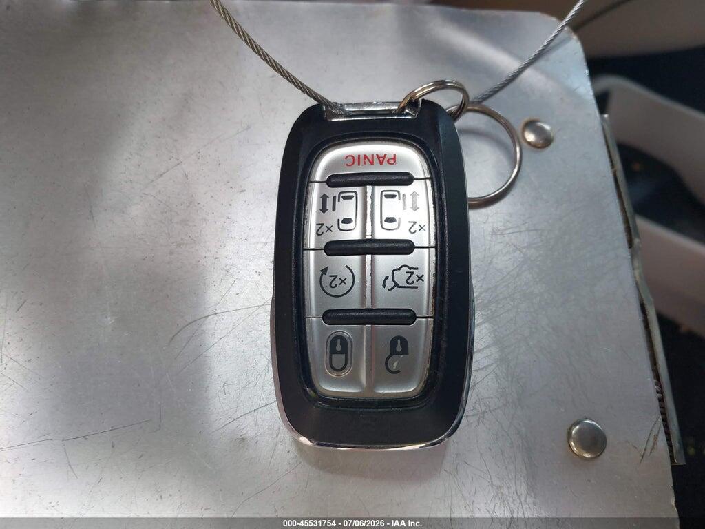 2C4RC3BG2PR513910 2023 CHRYSLER PACIFICA photo no. 11