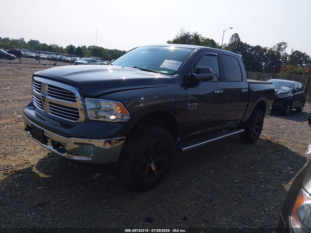 1C6RR7LM3JS338333 2018 RAM 1500 photo no. 2
