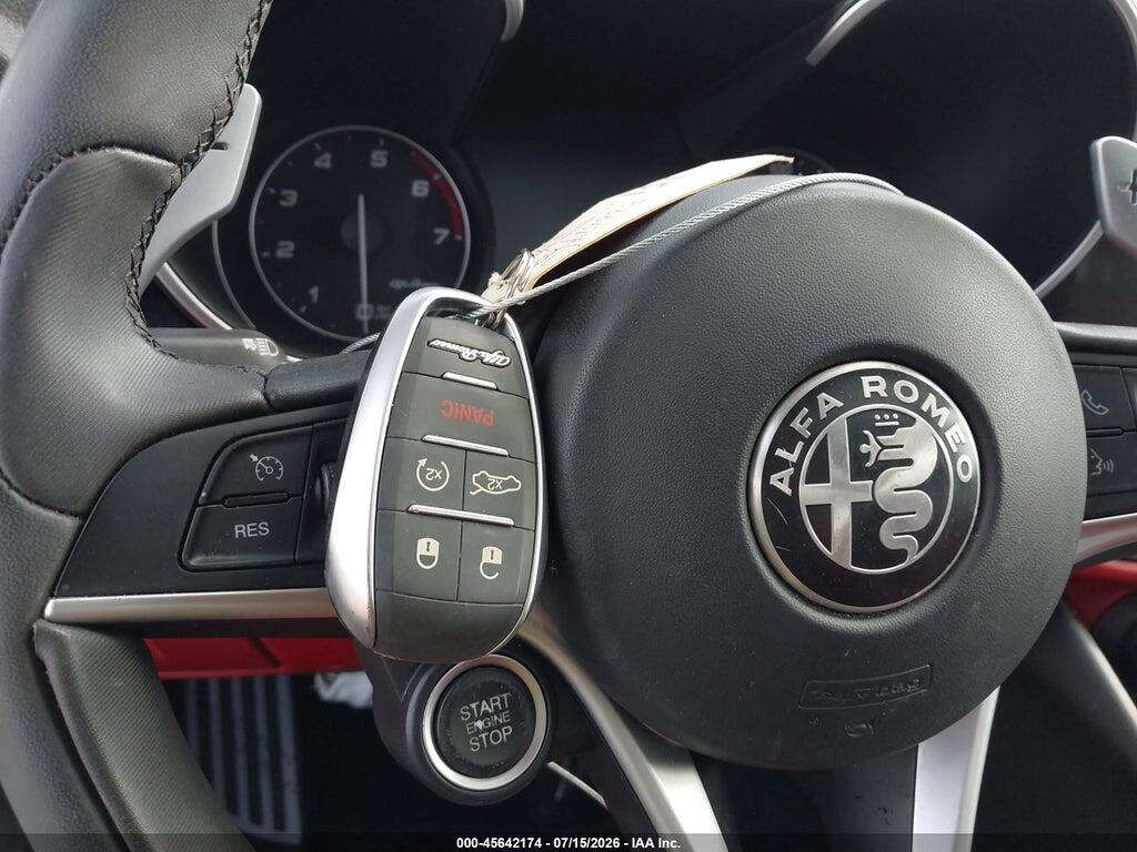 ZARFAECN3J7580788 2018 ALFA ROMEO GIULIA photo no. 11