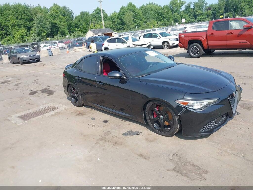ZARFAEBNXH7531700 2017 ALFA ROMEO GIULIA photo no. 1