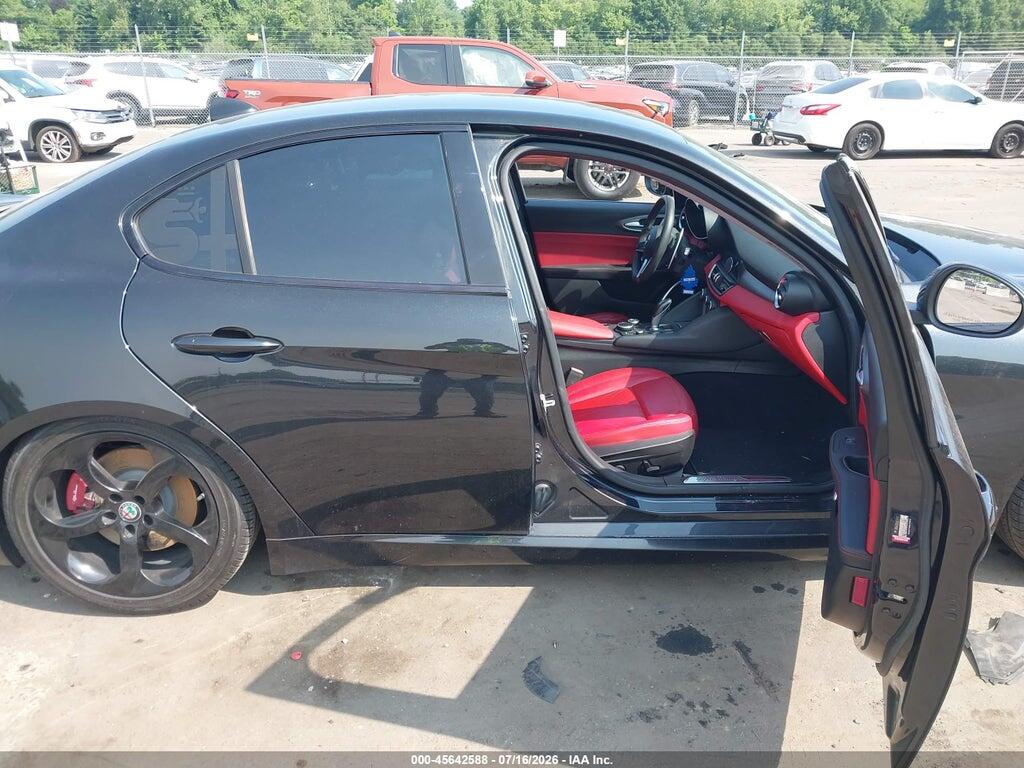 ZARFAEBNXH7531700 2017 ALFA ROMEO GIULIA photo no. 5