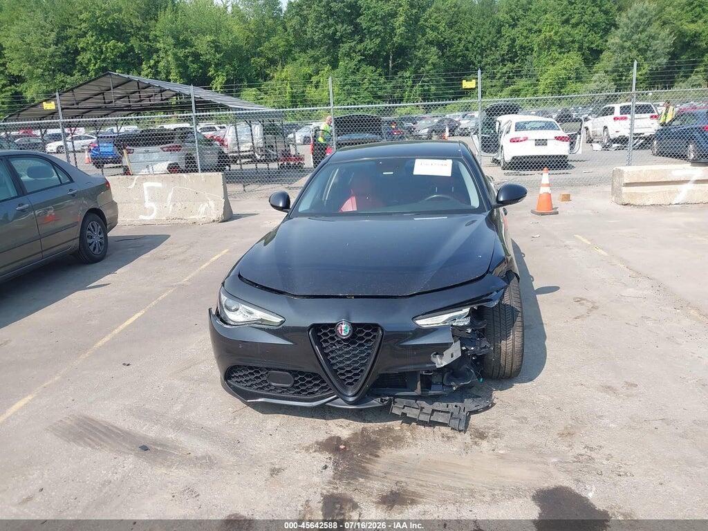 ZARFAEBNXH7531700 2017 ALFA ROMEO GIULIA photo no. 6