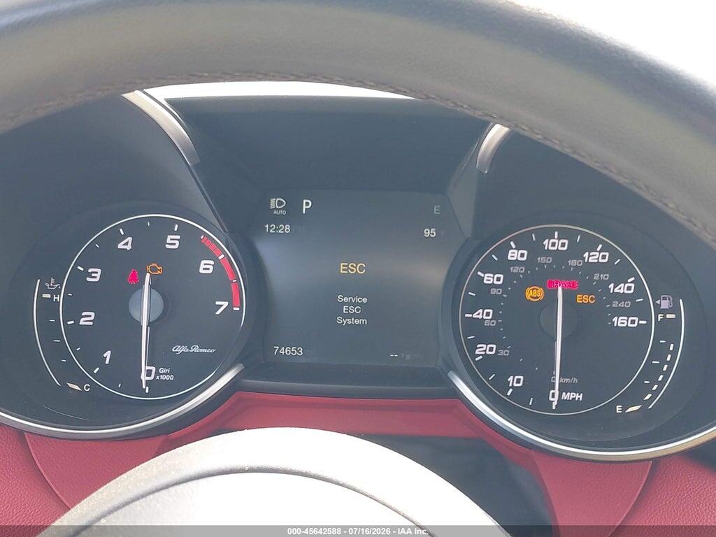 ZARFAEBNXH7531700 2017 ALFA ROMEO GIULIA photo no. 7