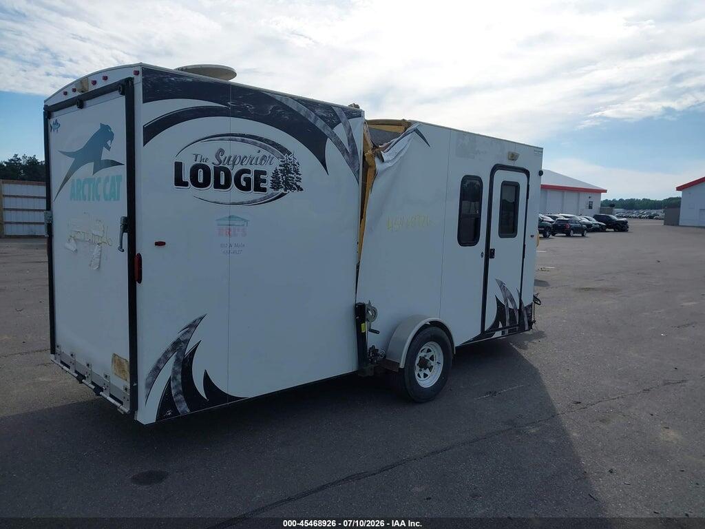 1D9BL1615AB537570 2010 ARCTIC LODGE FOUR SEASON SUPERIOR 16 FISH HOUSE TOY HAULER photo no. 4