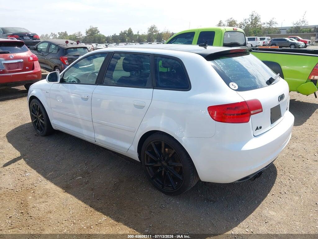 WAUKEAFM5AA112439 2010 AUDI A3 photo no. 3
