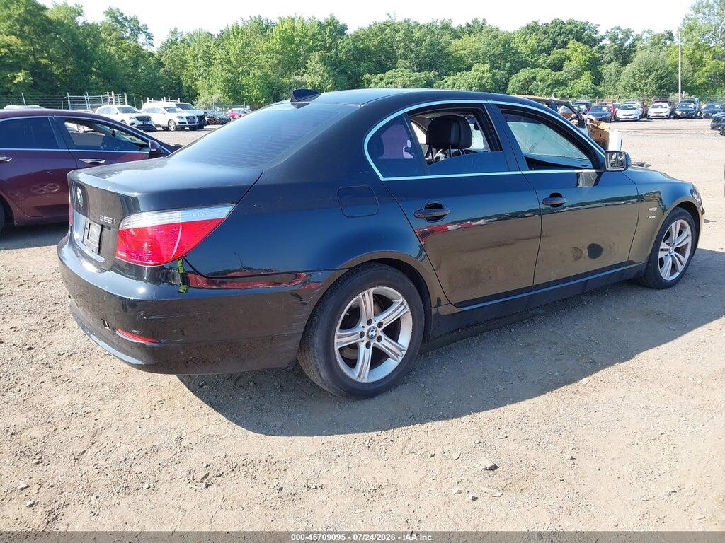 WBANV13509C153412 2009 BMW 528I photo no. 4
