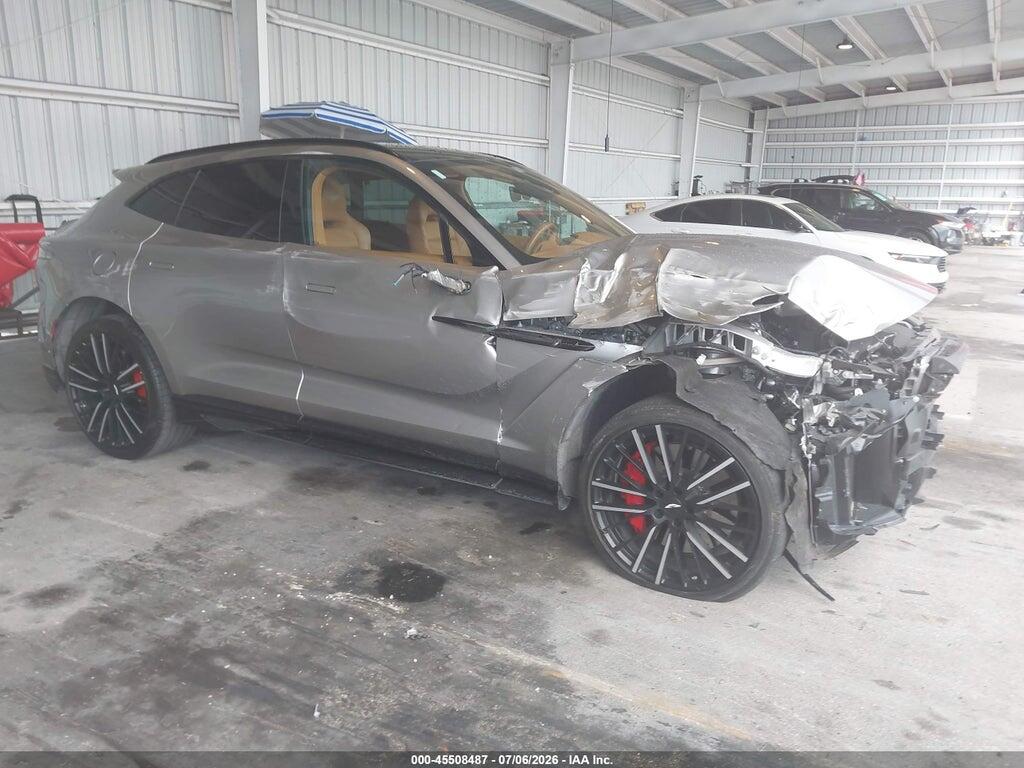 2023 ASTON MARTIN DBX SD7VUJBW9PTV06632