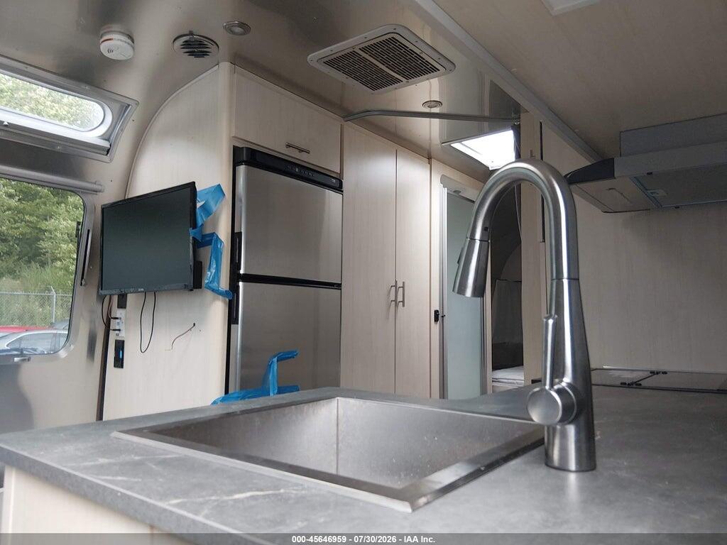 1STT9YL20RJ571155 2024 AIRSTREAM OTHER photo no. 5