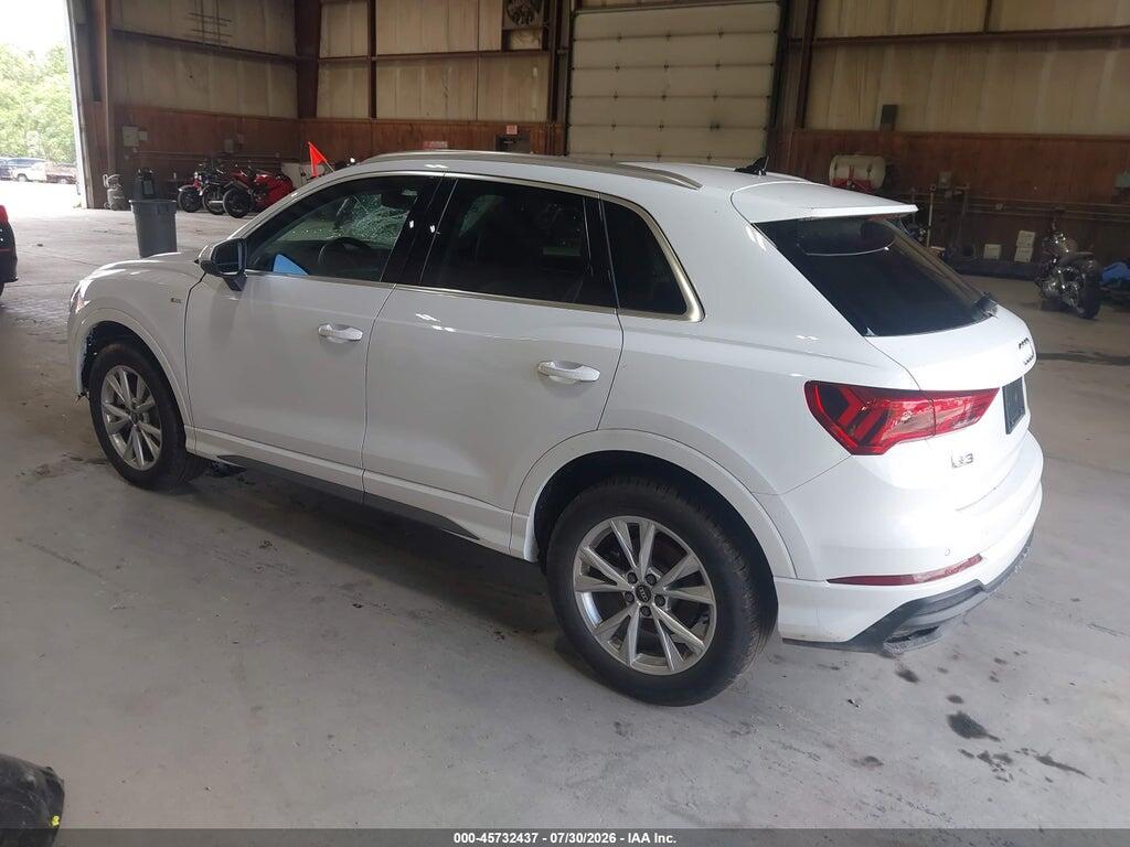 WA1DECF38S1074232 2025 AUDI Q3 photo no. 3