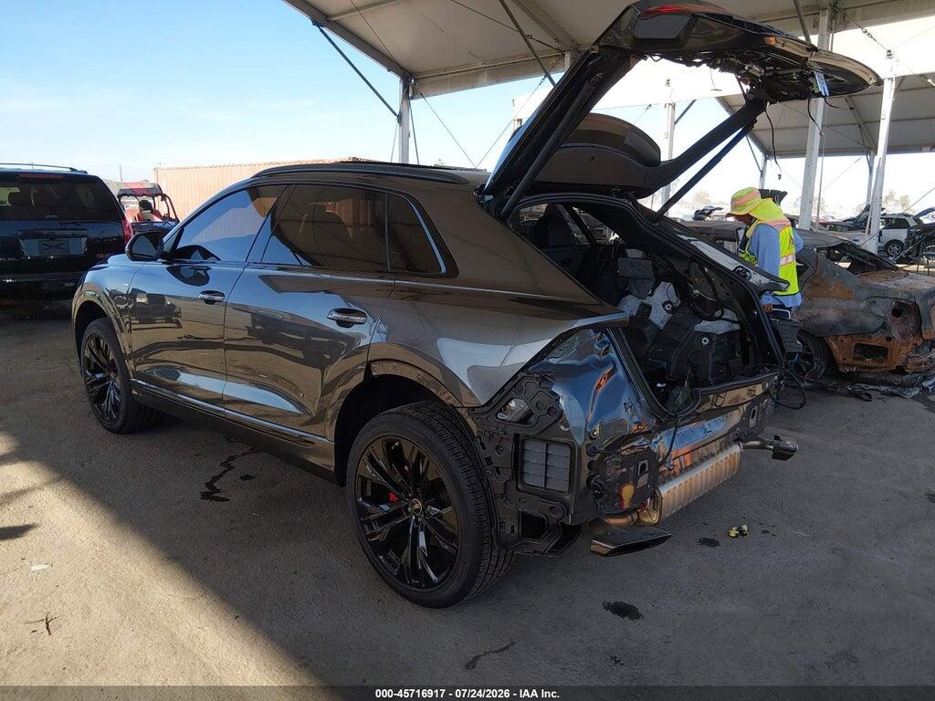 WA1EVBF10SD032603 2025 AUDI Q8 photo no. 3