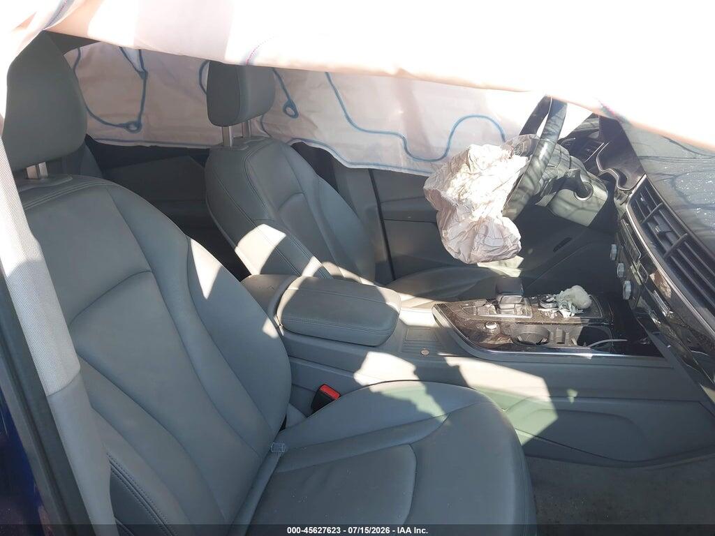 WA1AAAF74KD021063 2019 AUDI Q7 photo no. 5