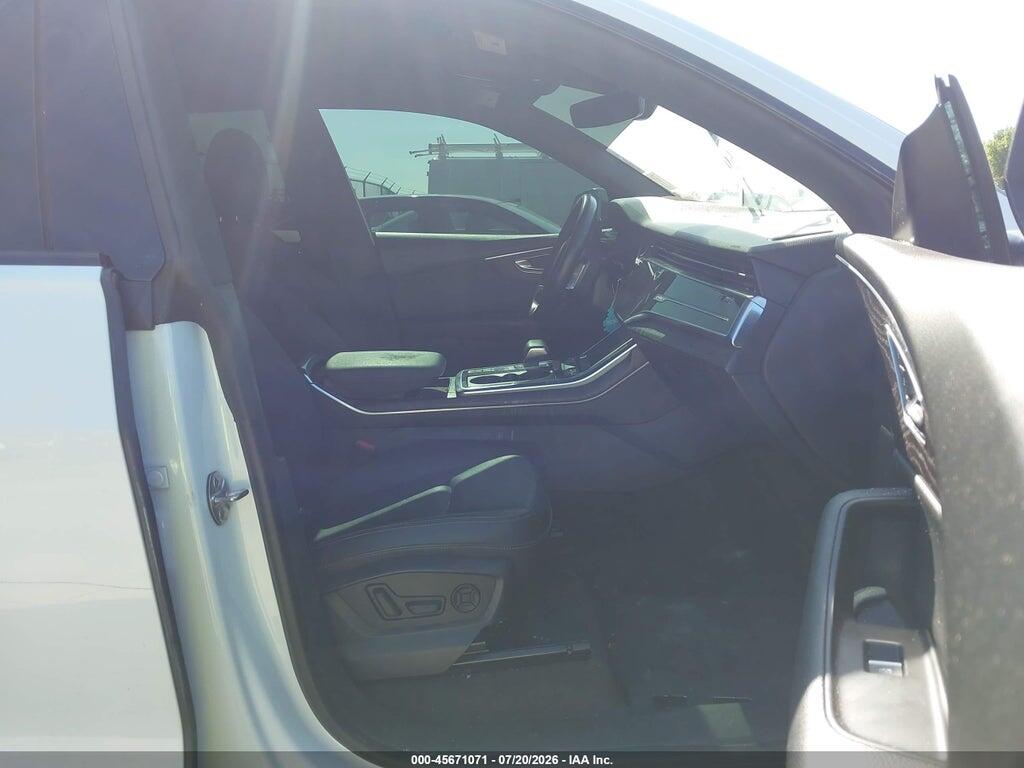 WA1EVAF13KD031276 2019 AUDI Q8 photo no. 5