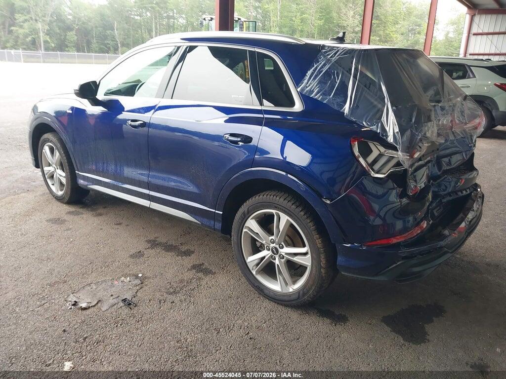WA1DECF38M1056123 2021 AUDI Q3 photo no. 3