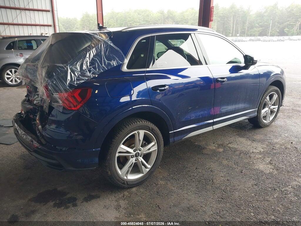 WA1DECF38M1056123 2021 AUDI Q3 photo no. 4