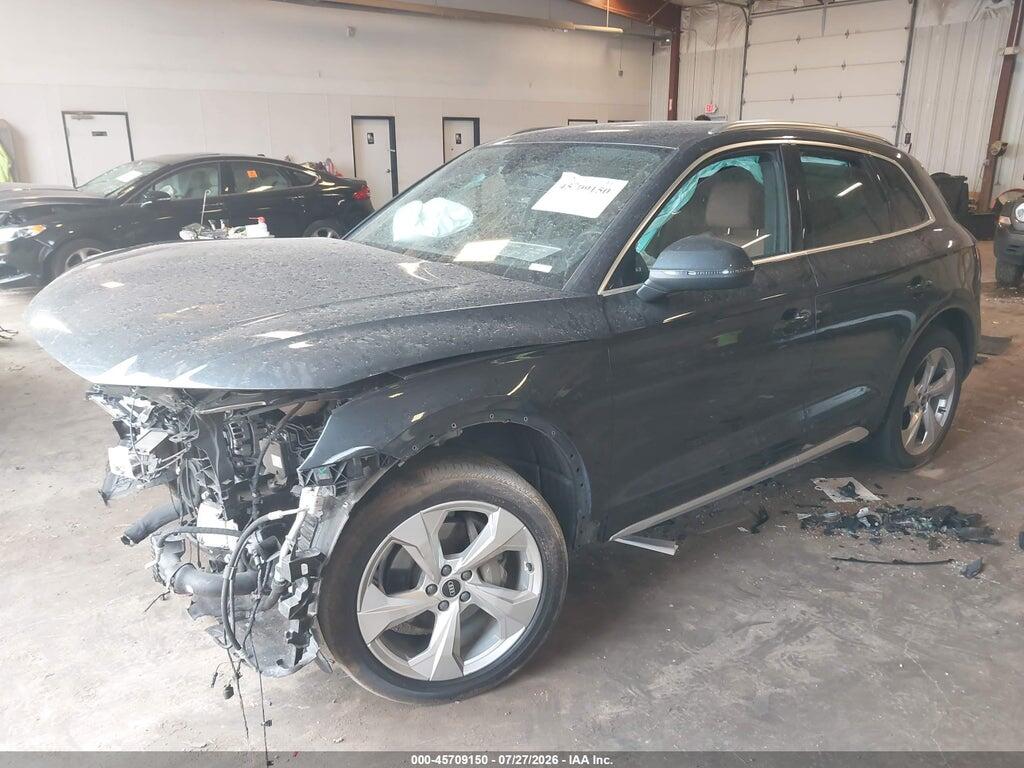 WA1CAAFY4M2020897 2021 AUDI Q5 photo no. 2