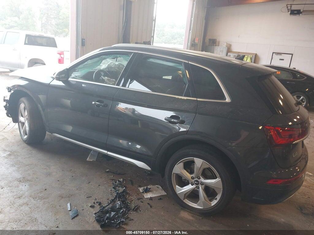 WA1CAAFY4M2020897 2021 AUDI Q5 photo no. 3