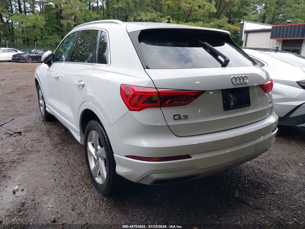 WA1AECF36L1053979 2020 AUDI Q3 photo no. 3