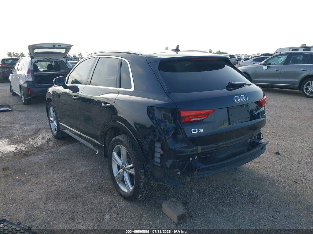 WA1DECF38L1108252 2020 AUDI Q3 photo no. 3