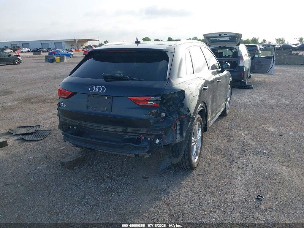 WA1DECF38L1108252 2020 AUDI Q3 photo no. 4