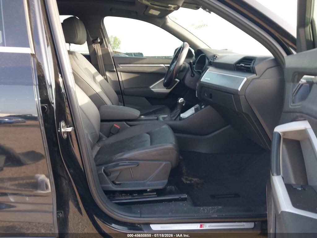 WA1DECF38L1108252 2020 AUDI Q3 photo no. 5
