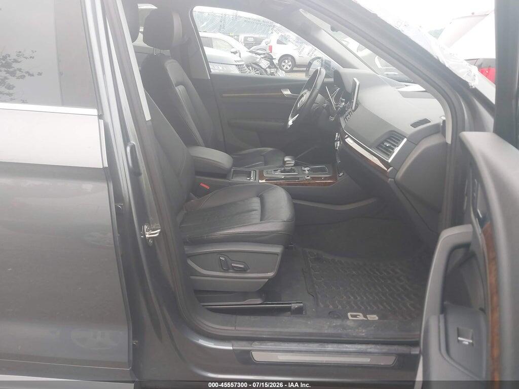 WA1BNAFY5J2088556 2018 AUDI Q5 photo no. 5