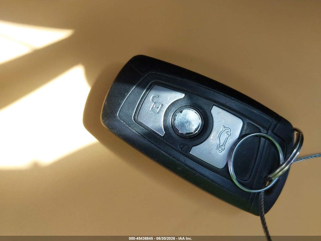 WBA3A5C53CF344595 2012 BMW 328I photo no. 11