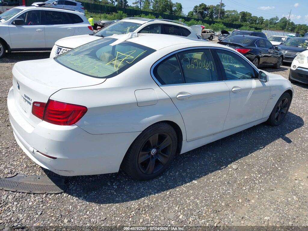 WBAXH5C53CDW10884 2012 BMW 528I photo no. 4