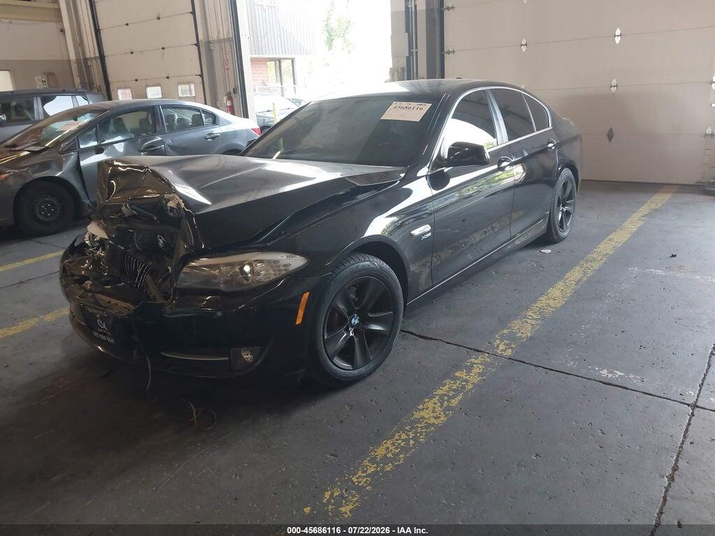 WBAXH5C55CDW10644 2012 BMW 528I photo no. 2