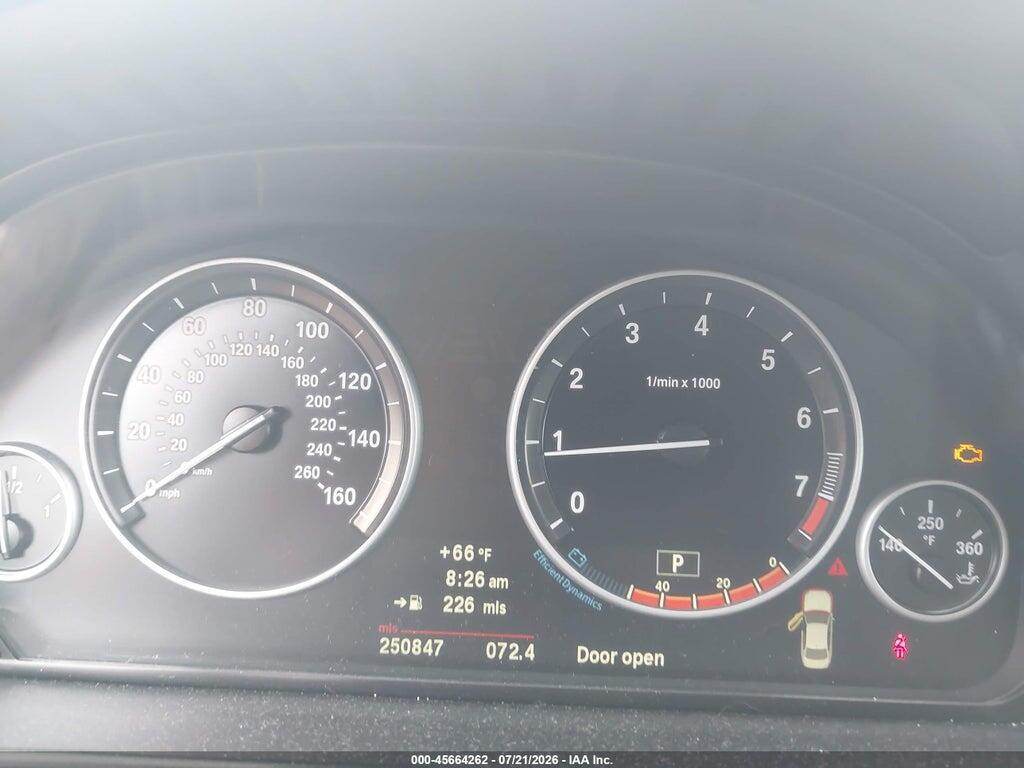 WBAXH5C52CDW02162 2012 BMW 528I photo no. 7