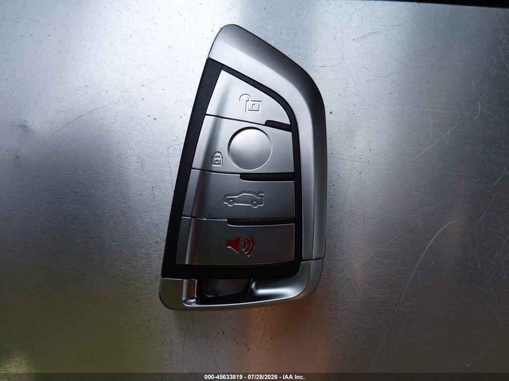 WBAKA4C51CC613698 2012 BMW 740I photo no. 11