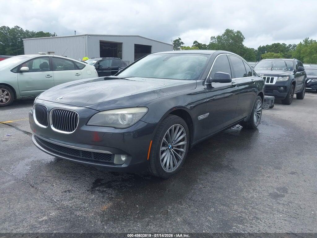WBAKA4C51CC613698 2012 BMW 740I photo no. 2