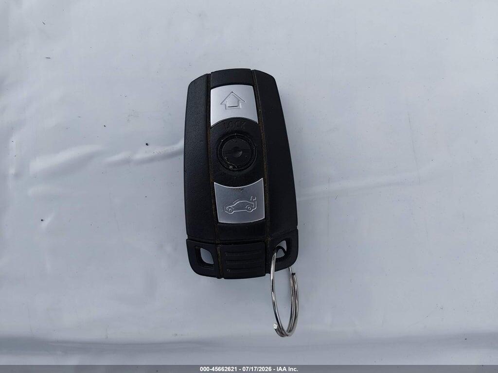 WBAPL33589A406708 2009 BMW 335I photo no. 11