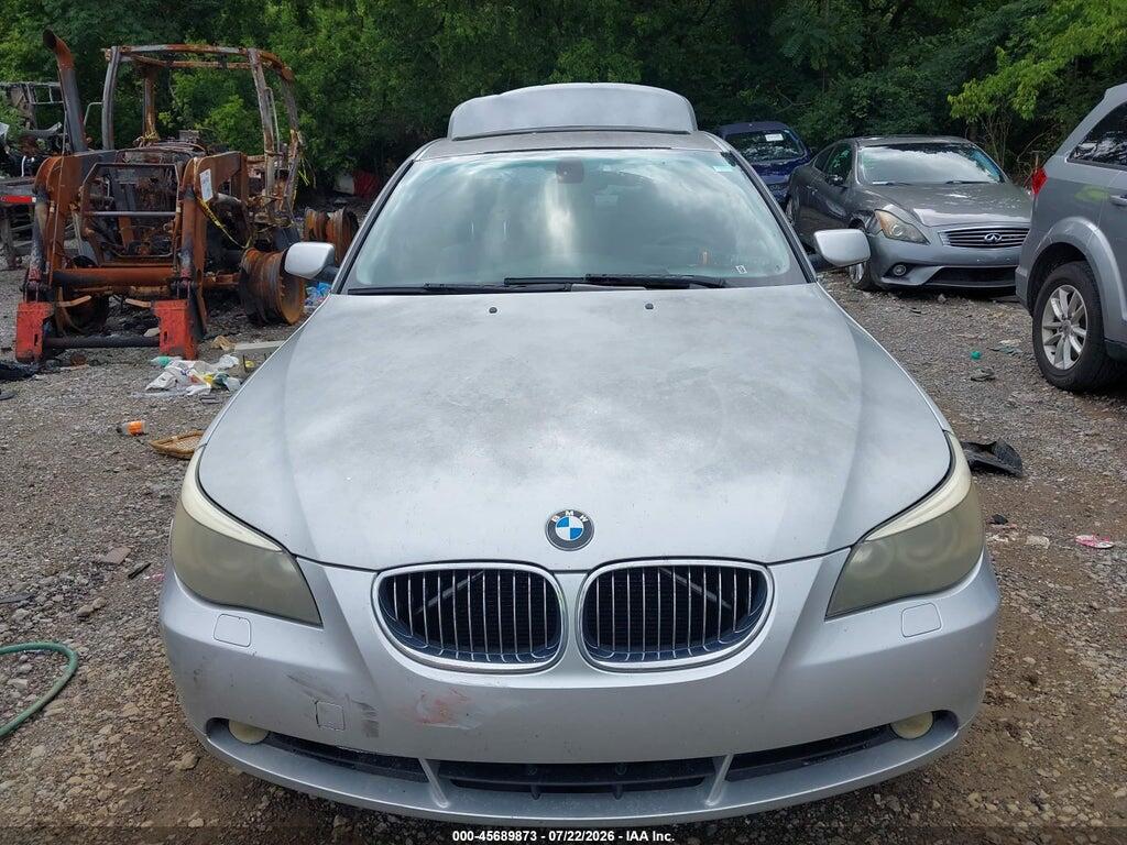 WBANE73597CM44703 2007 BMW 530I photo no. 12