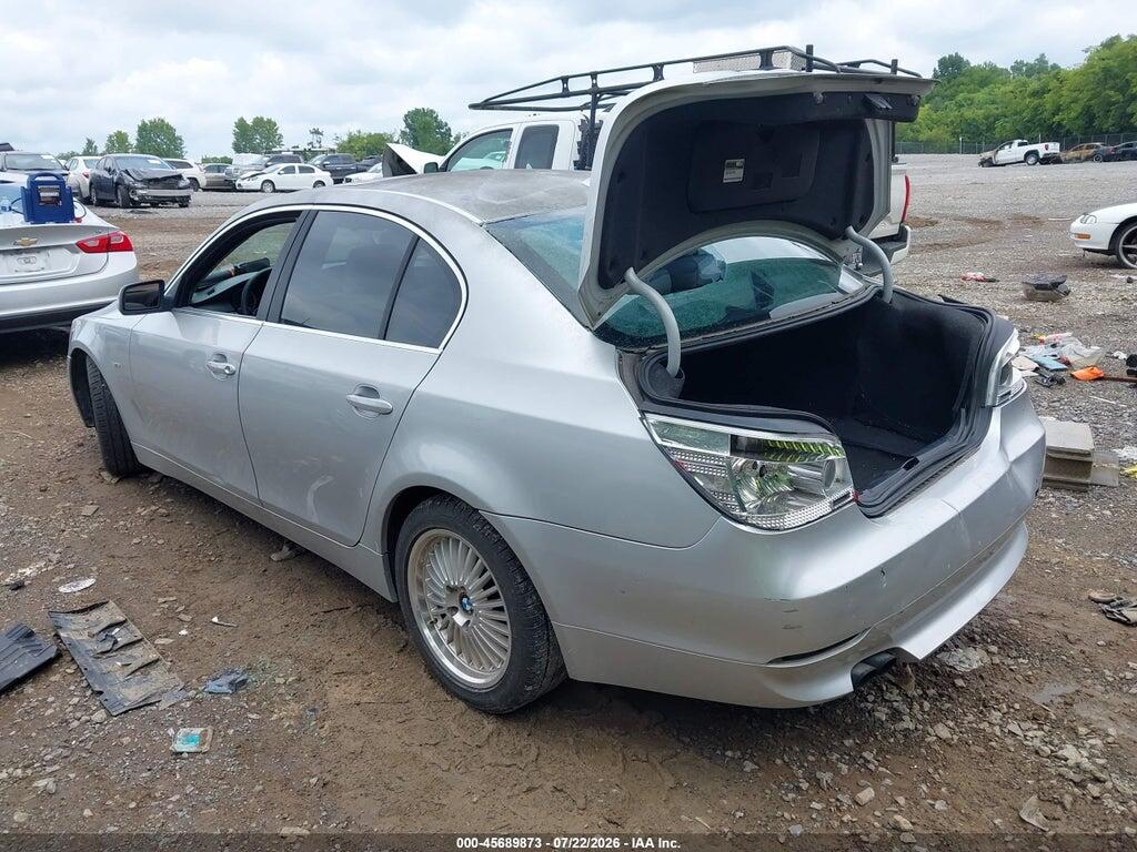 WBANE73597CM44703 2007 BMW 530I photo no. 3