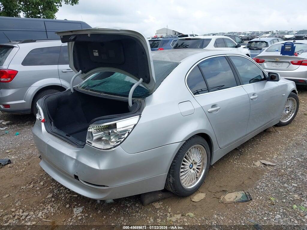 WBANE73597CM44703 2007 BMW 530I photo no. 4