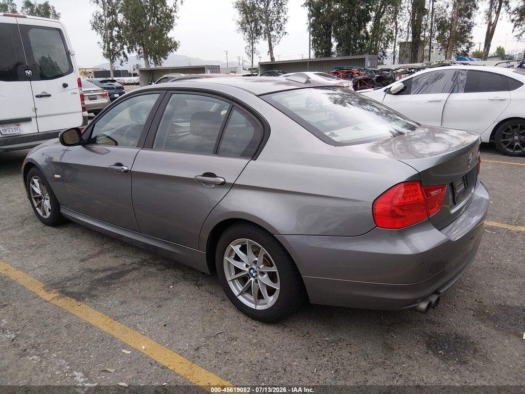 WBATH7C58AE129953 2010 BMW 328I photo no. 3