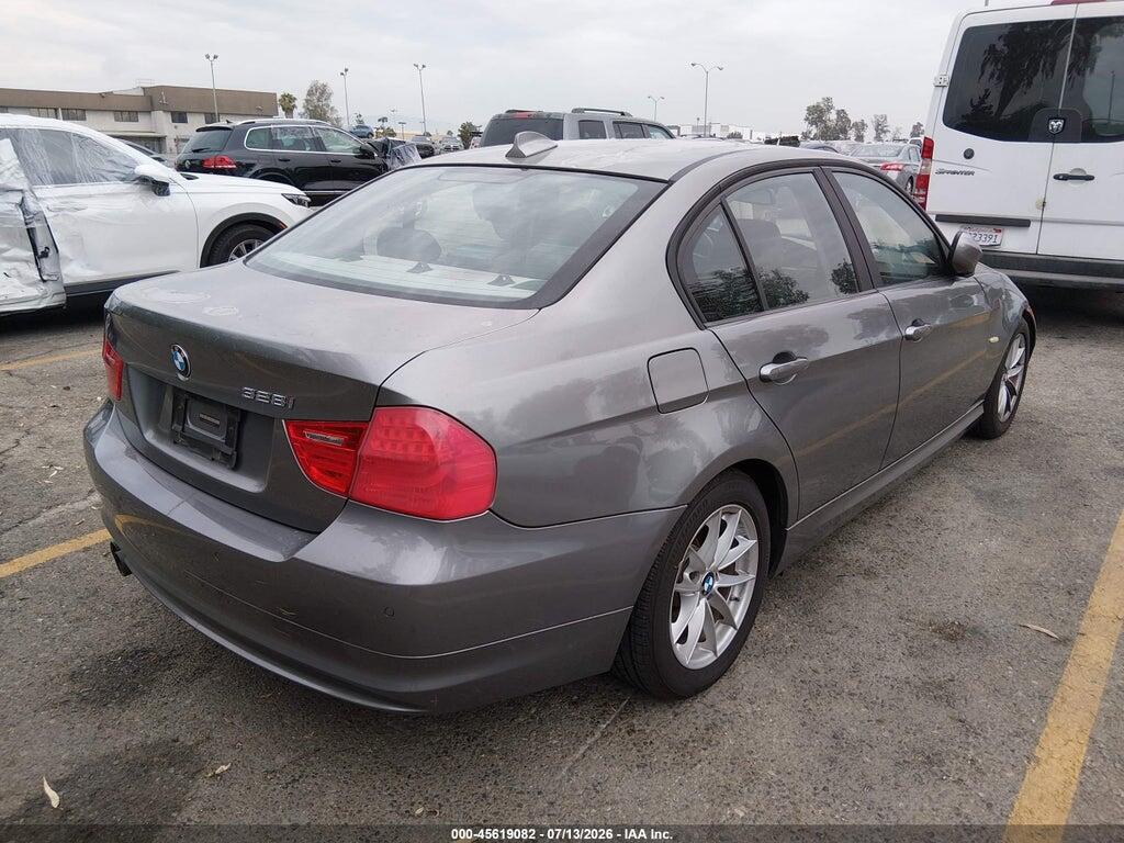 WBATH7C58AE129953 2010 BMW 328I photo no. 4