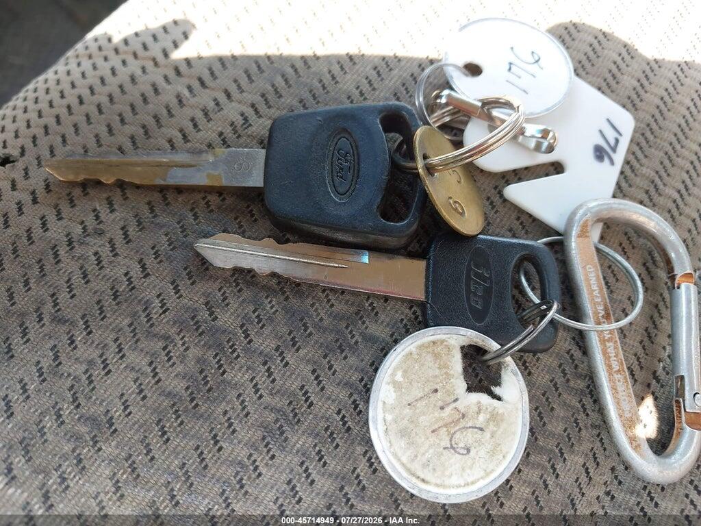 1FTNF21588EC82008 2008 FORD SUPER DUTY F-250 SRW photo no. 11